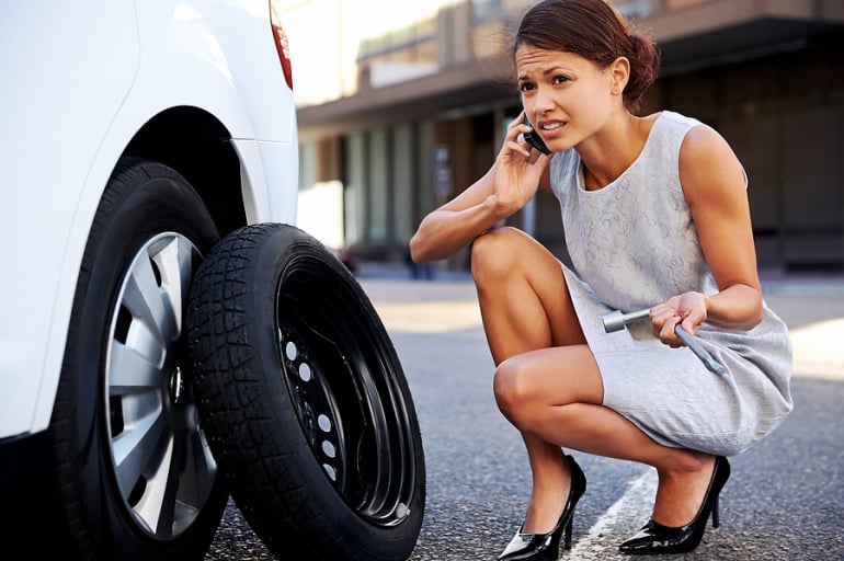 Car lockout using long reach tool and airbags